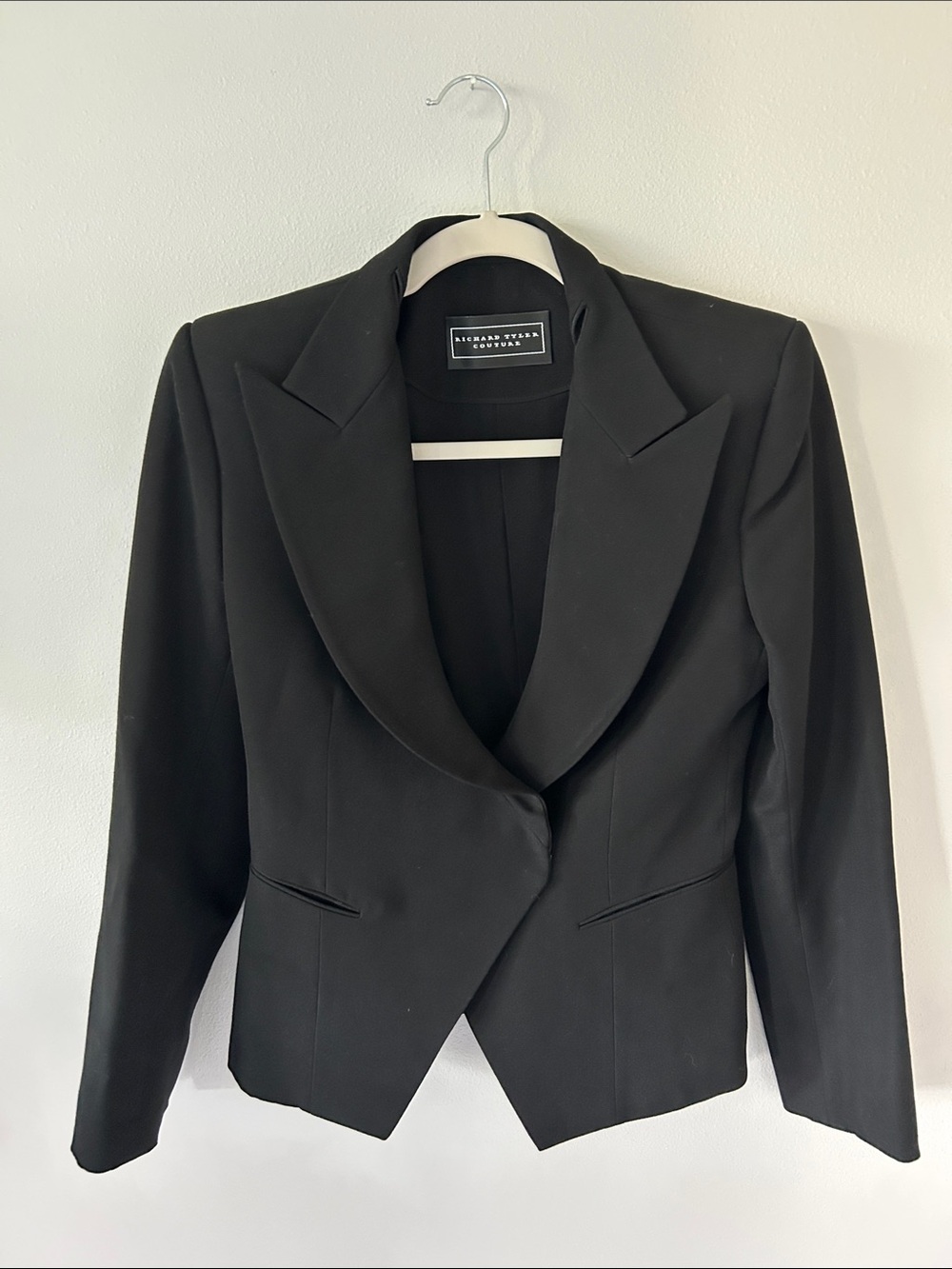 Richard Tyler Couture vintage 1990s Black Women's Tailored Blazer Size 4